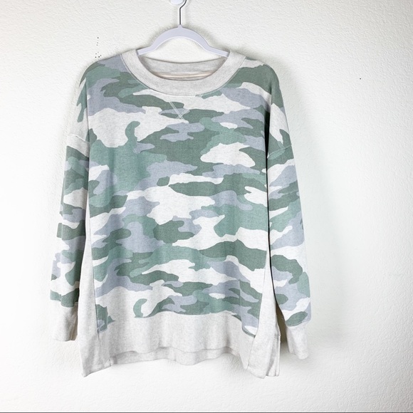 aerie Tops - Aerie | Camo Crewneck Pull Over Sweater M